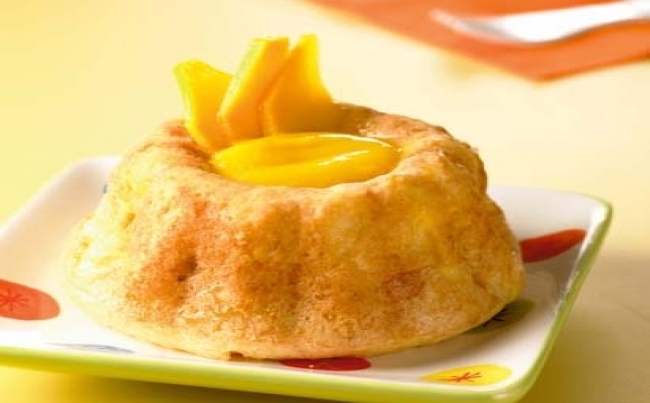 Volcancitos de arroz, tofu y chirimoya en salsa de mango